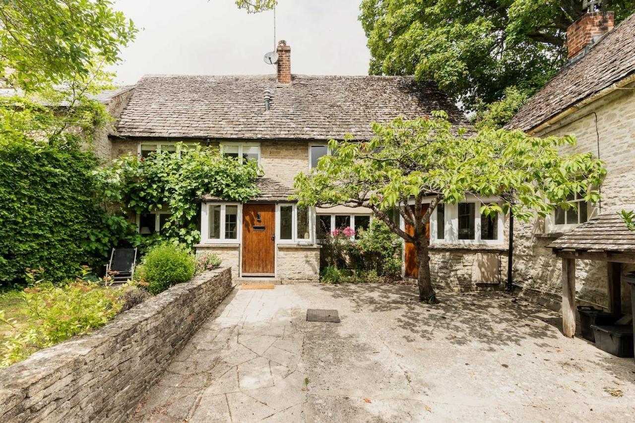 Architect Designed Cosy Cotswold Stone Cottage Quenington Exteriér fotografie