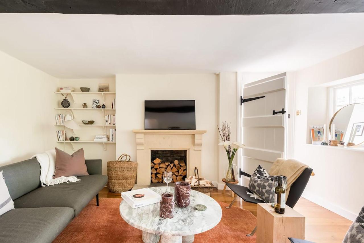 Architect Designed Cosy Cotswold Stone Cottage Quenington Exteriér fotografie